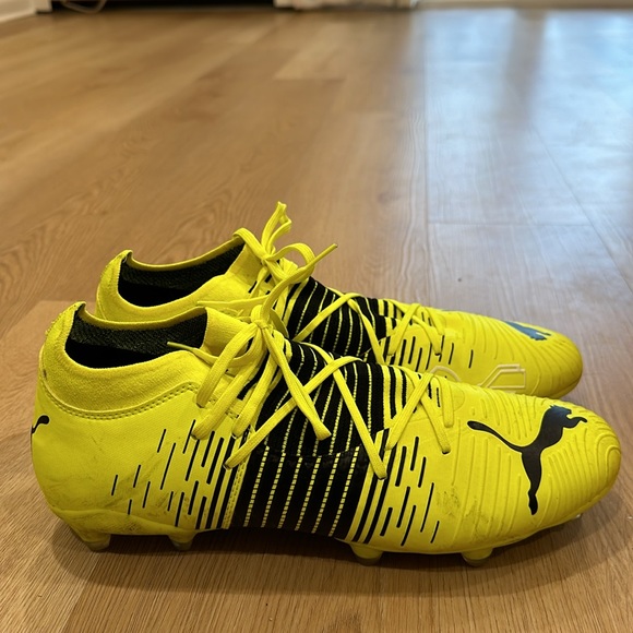 Puma Men’s Cleats - Picture 4 of 5